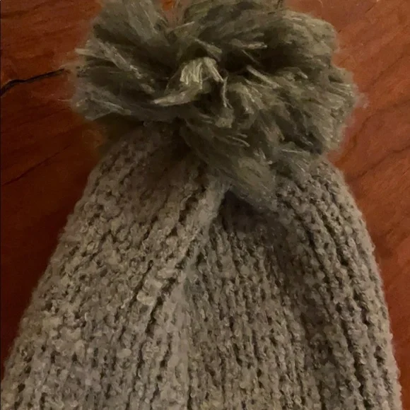Lemon Snow Storm Beanie Hat Gray NEW - Picture 5 of 5